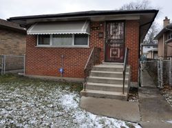 Pre-foreclosure in  S ELIZABETH ST Chicago, IL 60643