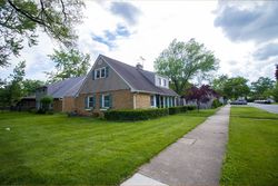 Pre-foreclosure in  ROSE AVE Lyons, IL 60534