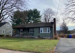 Pre-foreclosure in  HILLS ST East Hartford, CT 06118