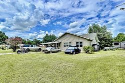 Pre-foreclosure Listing in 4TH ST NE FORT MEADE, FL 33841