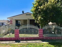 Pre-foreclosure Listing in WALNUT ST BELL, CA 90201