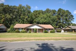 Pre-foreclosure Listing in PECAN ST CROSSETT, AR 71635