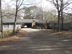 Pre-foreclosure in  BUCKEYE RDG Dothan, AL 36303