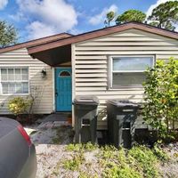 Pre-foreclosure in  ELMER ST Sarasota, FL 34231