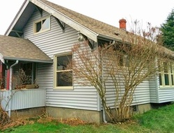 Pre-foreclosure in  S PARK AVE Tacoma, WA 98408