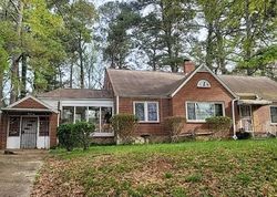 Pre-foreclosure in  STOKES AVE SW Atlanta, GA 30310