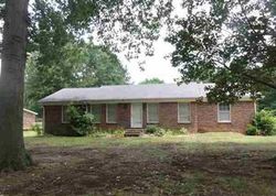 Pre-foreclosure in  OAK DR Dresden, TN 38225