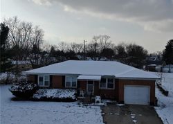 Pre-foreclosure in  SKYLINE LN Springfield, OH 45505