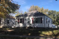 Pre-foreclosure in  W 31ST ST Davenport, IA 52803