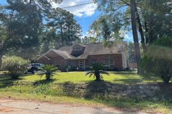 Pre-foreclosure in  SPARROW ST Covington, LA 70433