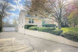 Pre-foreclosure in  BROWNWOOD DR Rockford, IL 61107