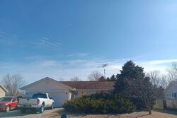 Pre-foreclosure in  CROSS COUNTRY DR Loves Park, IL 61111