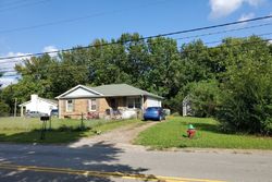 Pre-foreclosure in  DONNA DR Clarksville, TN 37042