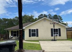 Pre-foreclosure in  OAK AVE Slidell, LA 70461