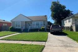 Pre-foreclosure in  VERMILLION BLVD New Orleans, LA 70122