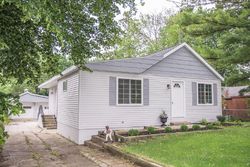 Pre-foreclosure in  MABIE ST Delavan, WI 53115