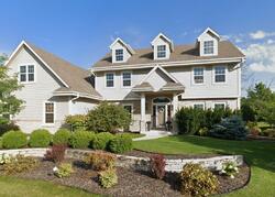 Pre-foreclosure in  TALL OAK CT Menomonee Falls, WI 53051