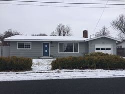 Pre-foreclosure in  BARRY AVE Klamath Falls, OR 97603