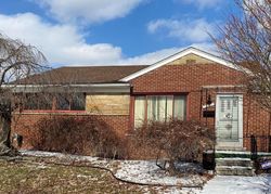 Pre-foreclosure in  GAUKLER ST Saint Clair Shores, MI 48080