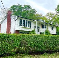  Pelham Dr, Carmel NY