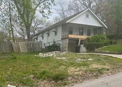 Pre-foreclosure in  E 17TH ST S Independence, MO 64052