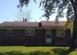 Pre-foreclosure Listing in BARRY LN HOUSTON, MO 65483