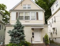 Pre-foreclosure in  LLEWELLYN AVE West Orange, NJ 07052