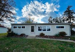 Pre-foreclosure in  RUTH AVE Maple Shade, NJ 08052