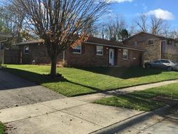 Pre-foreclosure in  GREENPORT DR Dayton, OH 45449