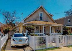 Pre-foreclosure in  HUNNEWELL AVE Elmont, NY 11003