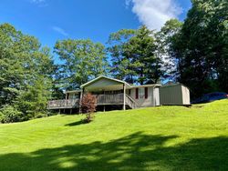 Pre-foreclosure Listing in ALMALENE DR SPRUCE PINE, NC 28777