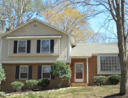 Pre-foreclosure in  OWLS NEST RD Sanford, NC 27330