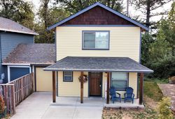 Pre-foreclosure in  SUNSET CT Amity, OR 97101