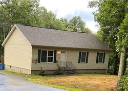 Pre-foreclosure in  GREEN HOLLOW RD Moosup, CT 06354