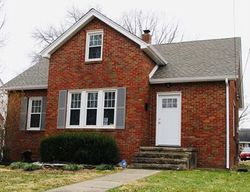 Pre-foreclosure in  BERKELEY AVE Alton, IL 62002