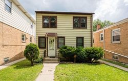 Pre-foreclosure in  N CUMBERLAND AVE Chicago, IL 60634