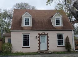 Pre-foreclosure in  E CHURCH ST Des Plaines, IL 60016