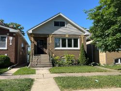 Pre-foreclosure in  W WESTWOOD DR Elmwood Park, IL 60707