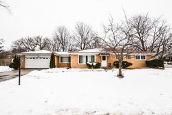 Pre-foreclosure in  FAIRFIELD AVE Melrose Park, IL 60164