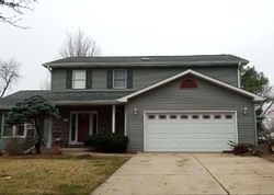 Pre-foreclosure in  BROCKWAY DR Oswego, IL 60543