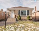 Pre-foreclosure in  S CLIFTON PARK AVE Evergreen Park, IL 60805