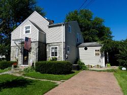 Pre-foreclosure Listing in S MONROE ST VERSAILLES, IN 47042