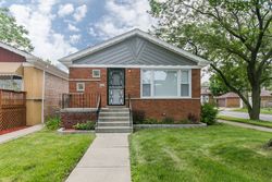 Pre-foreclosure in  S ADA ST Chicago, IL 60620