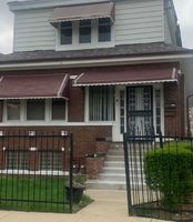 Pre-foreclosure in  S SAGINAW AVE Chicago, IL 60617