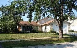 Pre-foreclosure in  ARQUILLA DR Richton Park, IL 60471