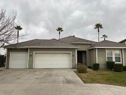 Pre-foreclosure in  E LORENA AVE Fresno, CA 93727