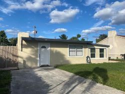 Pre-foreclosure in  E HART ST Lake Worth, FL 33462