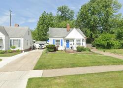 Pre-foreclosure in  E 264TH ST Euclid, OH 44132