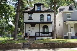 Pre-foreclosure in  STODDART AVE Columbus, OH 43205