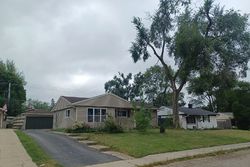 Pre-foreclosure in  SYCAMORE AVE Carpentersville, IL 60110